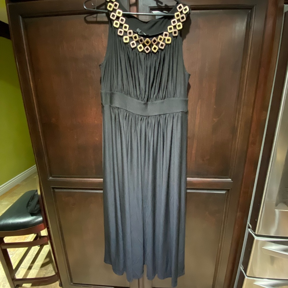 Women’s long dress size XL